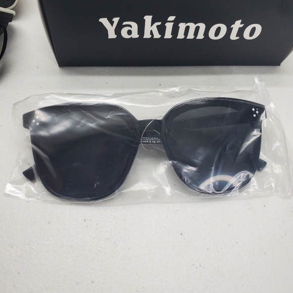 Yakimoto Trendy Polarized UV Blocking Sunglasses NWT - Picture 6 of 9